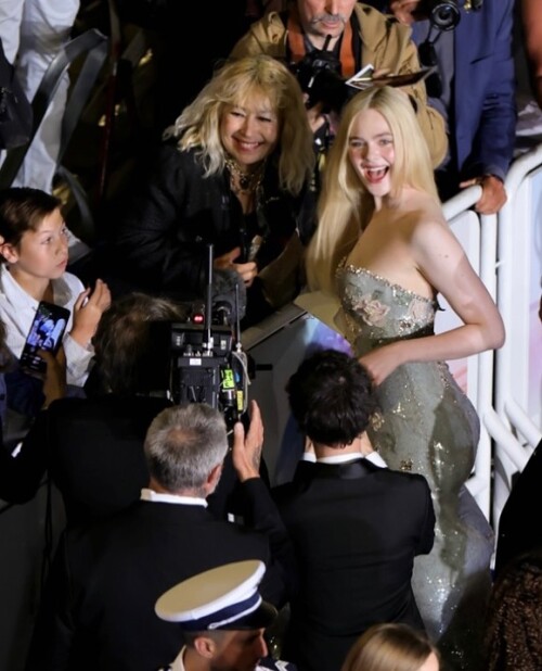 1000123767d17cadee5a12a696