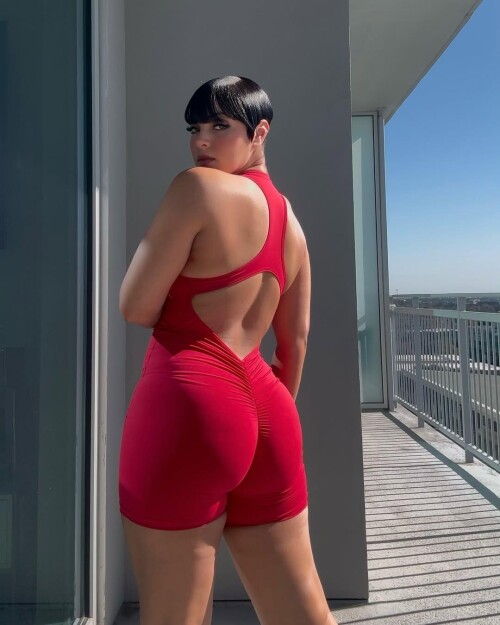 100012502407093adebf1c38d0