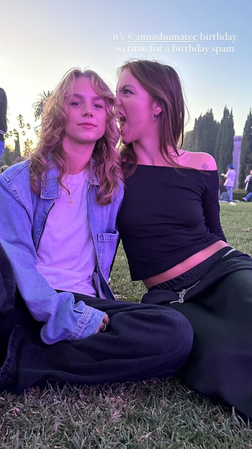 100012524119f6ca2422cdbeff