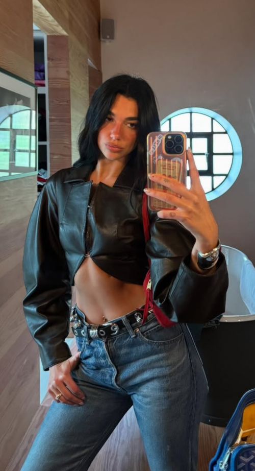 1000125719b859e1aa9bc72648