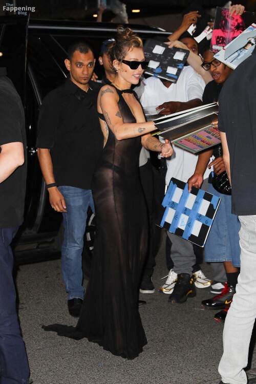 1000126156e8f661a5e7949038