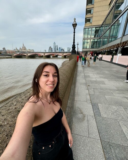 1000127250cc5c9c762488d138