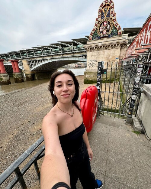 100012725276ddf689e3e36be2