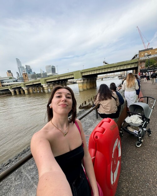 1000127255f6905b9b62294178