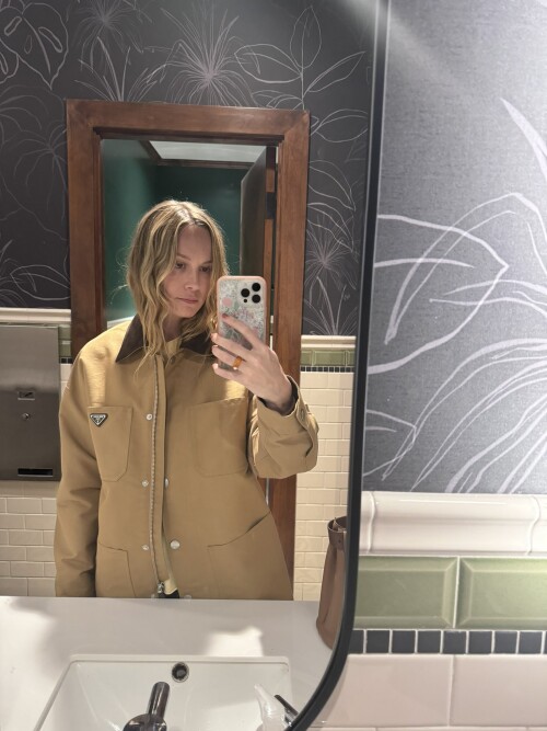 10001279576bfa2c85642e8ded