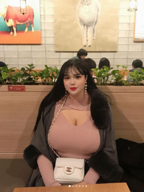 1000128899df6df74aa5ca5bf6