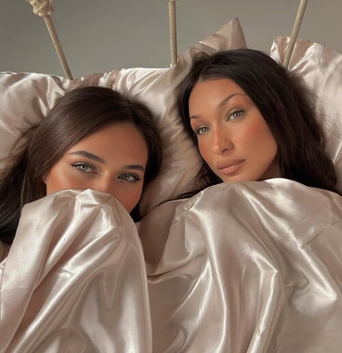 1000129012aeb08c96cec4f48a