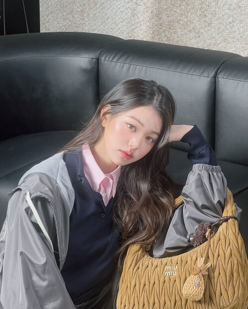 10001296123a9c0debb9b8054b