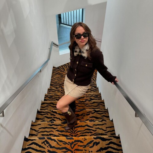 1000129707c605b3d9ee8fd146