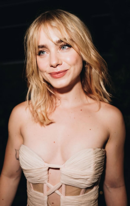 1000129901b9daa6a0dc050819