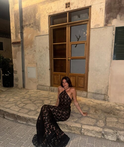 1000131063c03196eeadcabf40