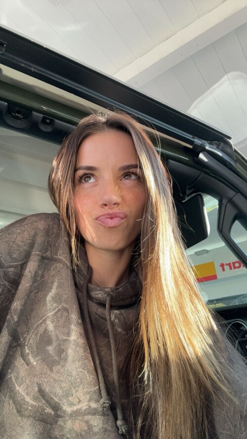 1000133963b3aa103f36dca1d3