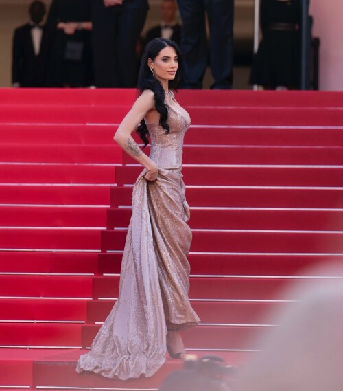 100013544865b4d595057be371