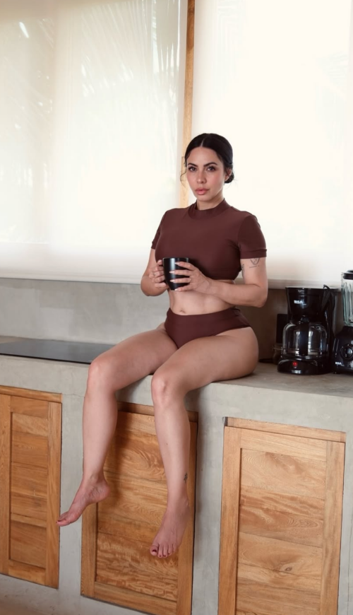 1000136703dc00301d2ff3b6f4