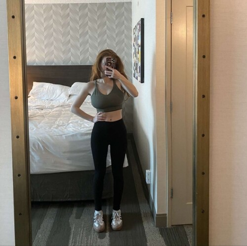 1000137358daf1c94538b53bfb