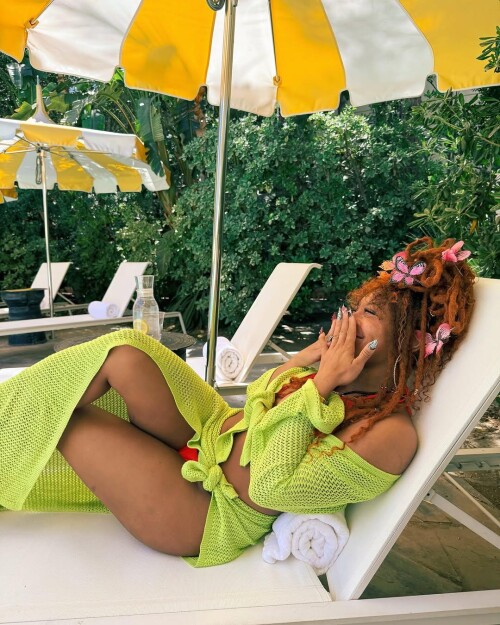 1000138471cfd8a0268b3428b9