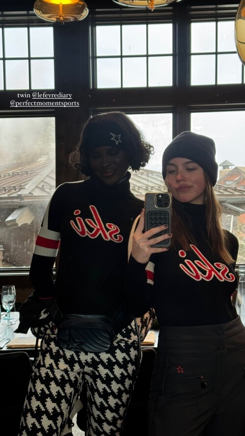 1000140373f0b7f0efc25a188d