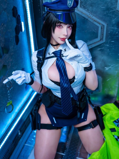 1000140443da9b604f3d6f5aa2