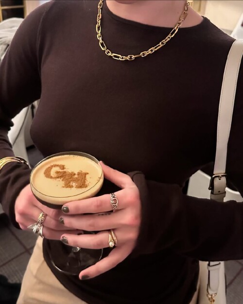 10001406445e590d0b189f1410