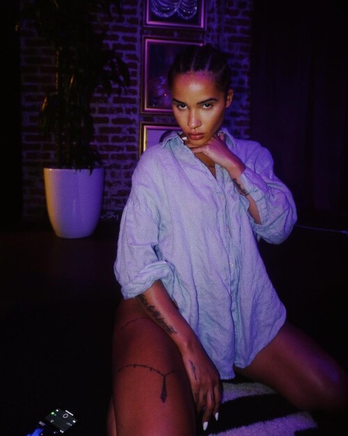 1000141105445f270b680eee95