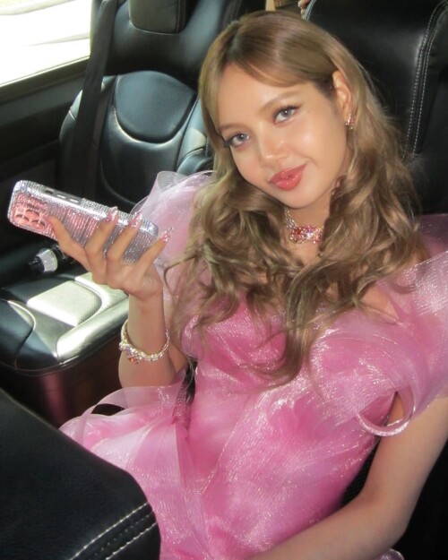 100014122765e45357e8ef40e8