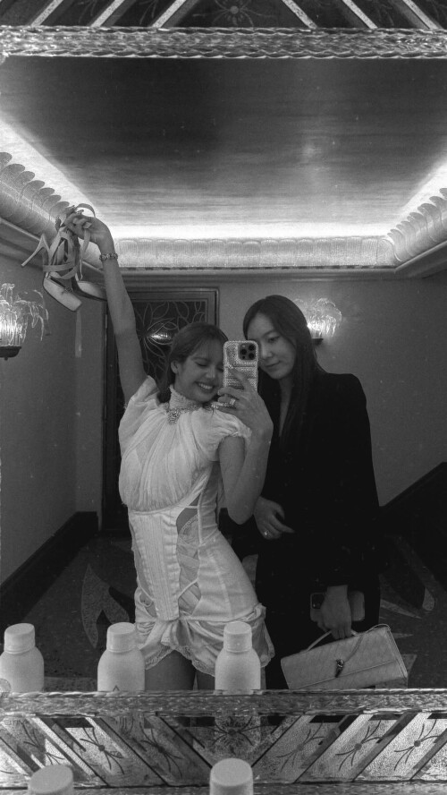 100014123597f963d5fce7b8f7