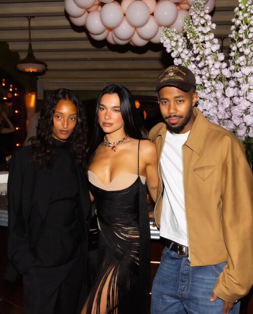 100014125650767537b22da869