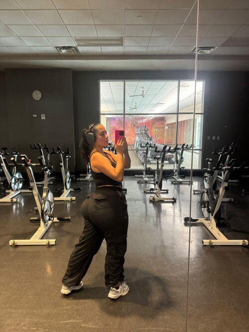 1000146480a662a26af8b5e885