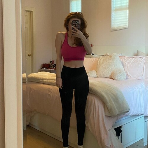 10001480438699f645484c96de