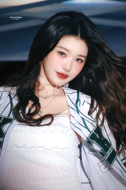 1000149758078dd3e33502b8d8