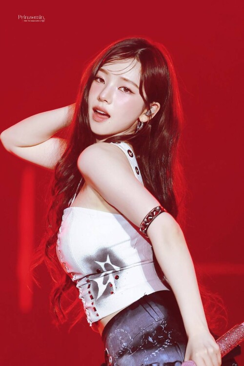 10001513775432520af05bb1c4