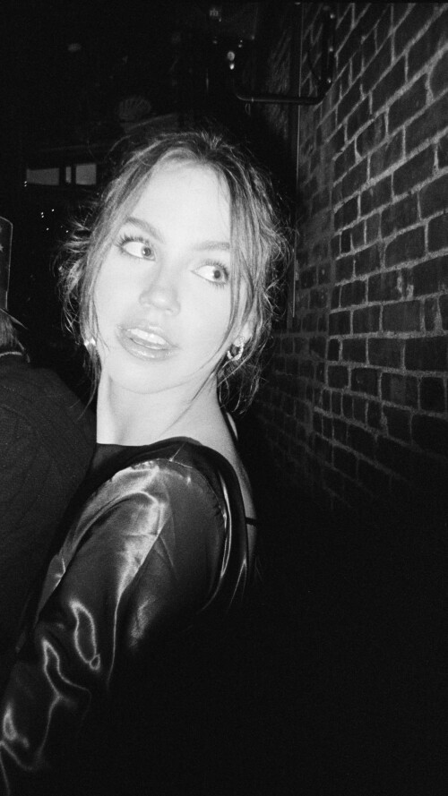 1000152685a77efb66b1edefad