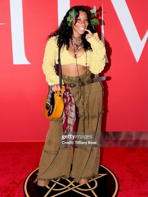 10001533481c404d72bb8ea960