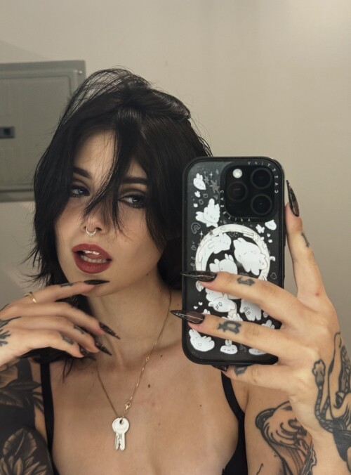 10001539910f43336ab21d696c