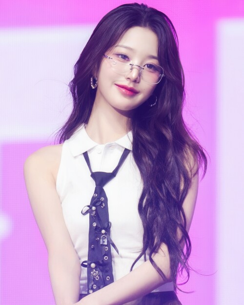 1000154256645d7d9eba1239df