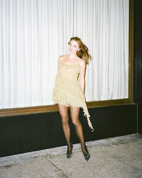 100015433732a11c7e10e4a79d