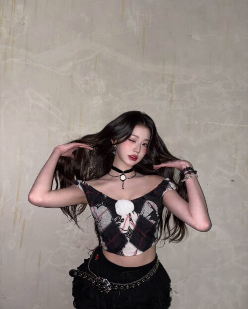 1000155837a2f7b3c25ea2f077