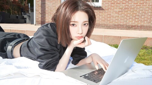 1000156592115b8cf68af285e5