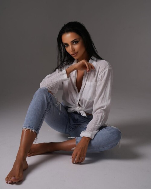 1000157323e988bd8e1ed26a96