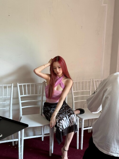 10001574199daad8c63fad407f