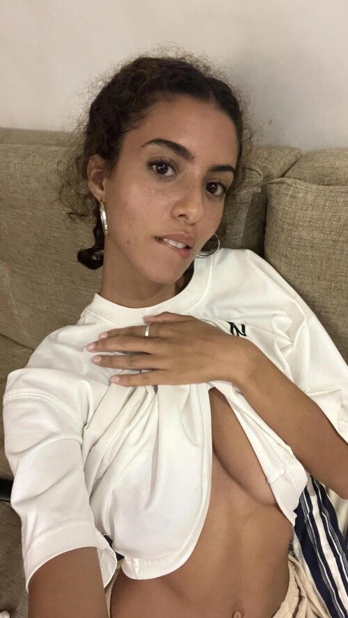 1000157978c0ccc37a156eb98e