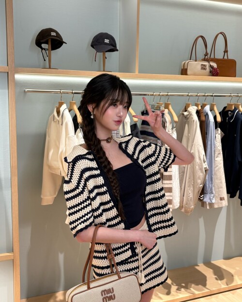 10001591187e60d04ba72f6472