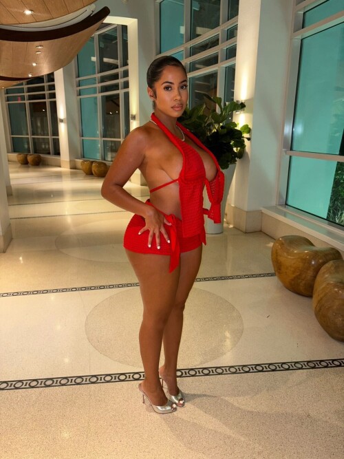 10001604402a19a4e7e5c6240a