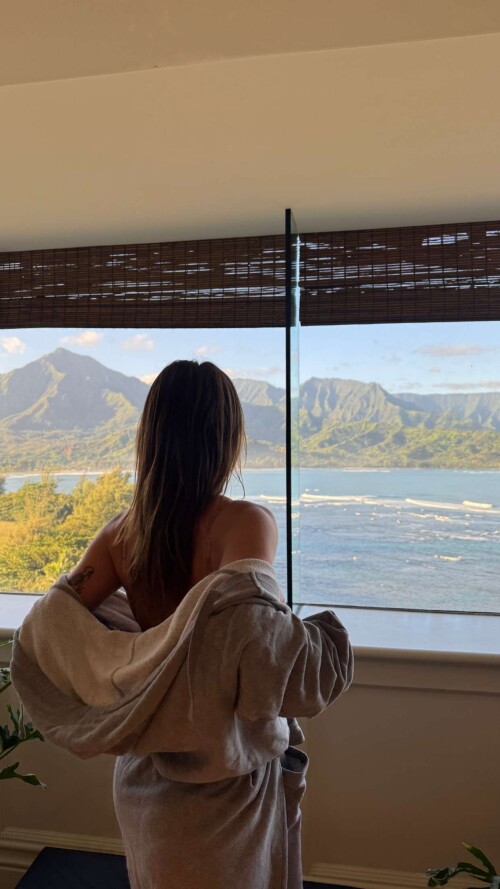 1000160586cba5b92fac605835