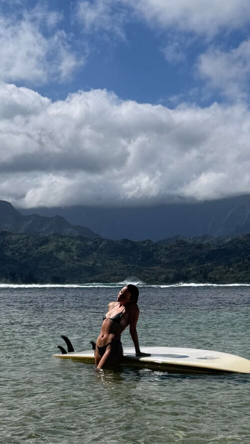 1000160589b54d0e0fff86f293