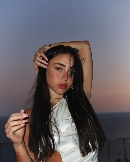 1000160923f57b60afeaadeabf