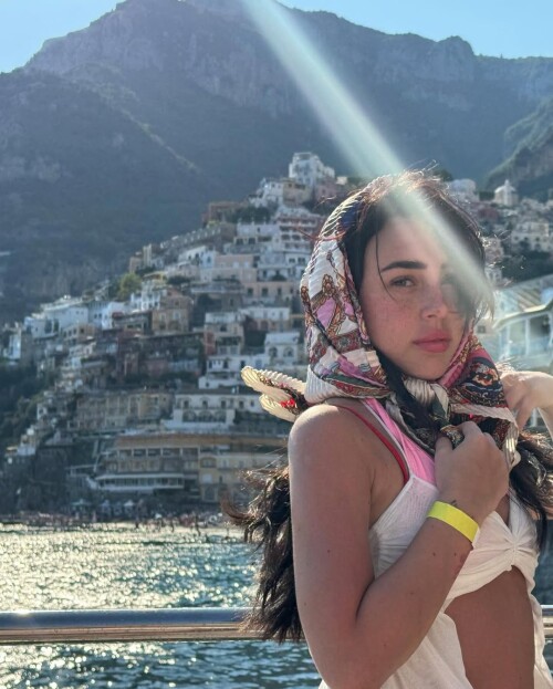 100016092613aa0a6a607d4bdd