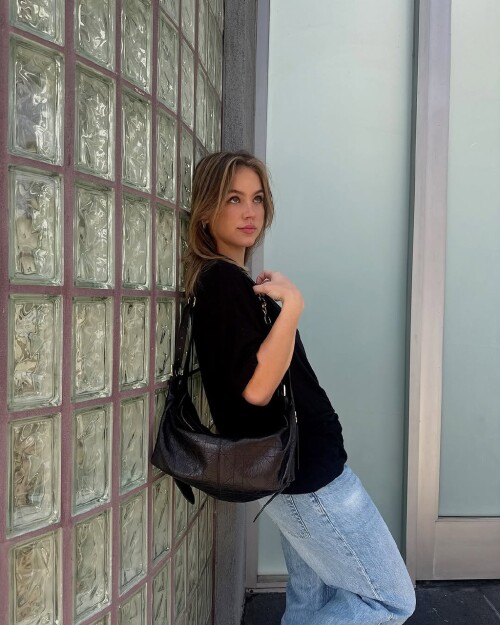 10001618035f281a47086c54b1