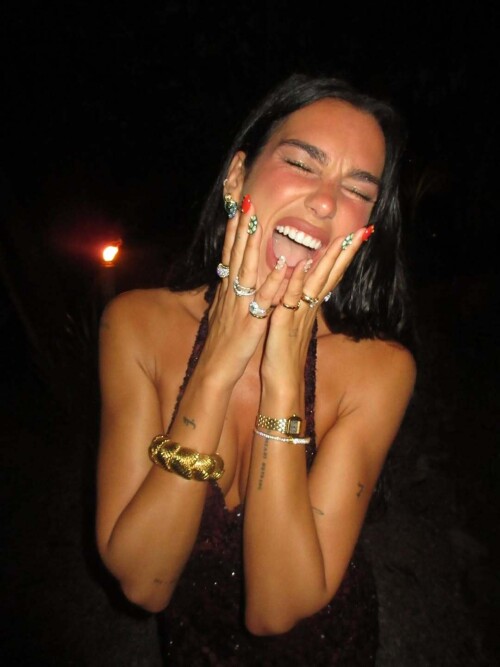 10001626850fc418e30e7c2efa