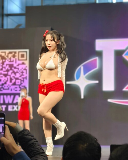 1000162933de9cb9d5b87f3b7a